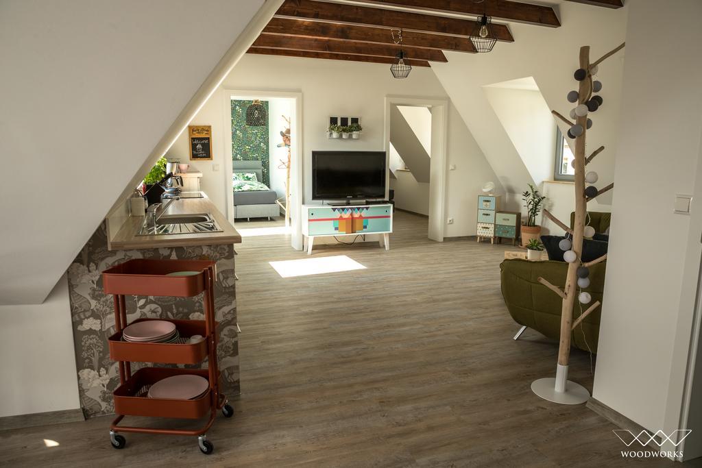 Teigenheim Apartment ฮูเดสไฮม์ แอม ไฮน์ ห้อง รูปภาพ